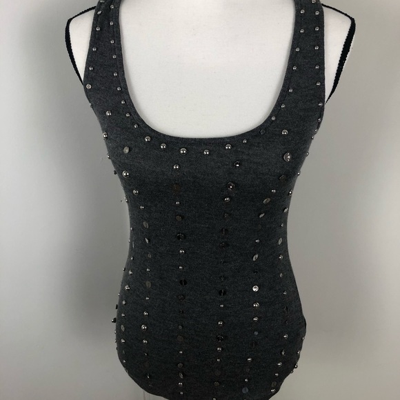 Beautiful LoLa Sleeveless Top - Picture 12 of 16